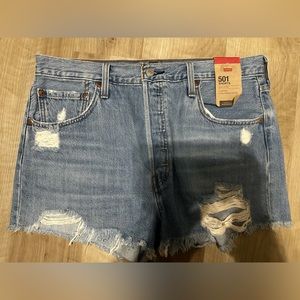 Levi High Rise 301 Jean Short